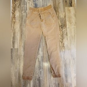 American Eagle khaki joggers women's 6